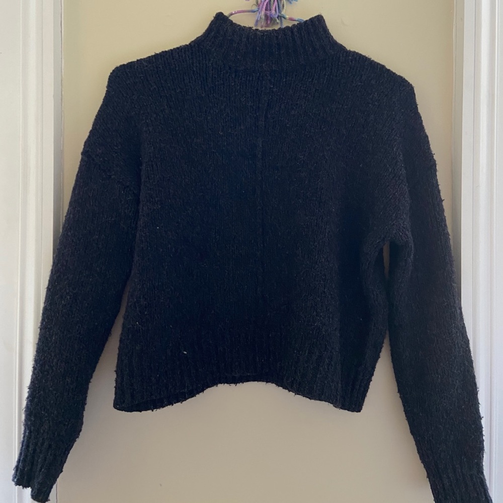 New Look black sweater